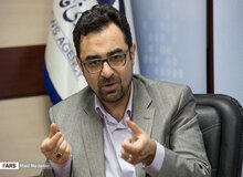 احمد عراقچی: روزی که من بازداشت شدم دلار ۹ هزار تومان بود الان ۲۸هزار تومان است/ اتهام ما این است که چرا ارز را از طریق یک شخص خاص فروخته ایم در صورتیکه در چهل سال گذشته هم همین روال بوده است