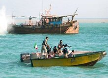 یک شناور باری حامل کالای قاچاق در خلیج فارس توقیف شد