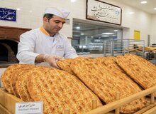 کیهان: افزایش قیمت نان مشکوک است؛ نهادهای امنیتی ورود کنند