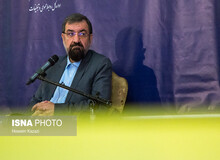 از همه مسلمین می‌خواهد تا به قیام علیه تصمیم اخیر ترامپ ادامه دهند