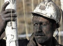 کارگران برای یک زندگی نرمال ماهانه باید ۹ میلیون تومان حقوق بگیرند