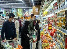 عضو هیات نمایندگان اتاق بازرگانی: تورم  کالاهای اساسی مردم  نسبت به پارسال ۵۱ درصد شده است