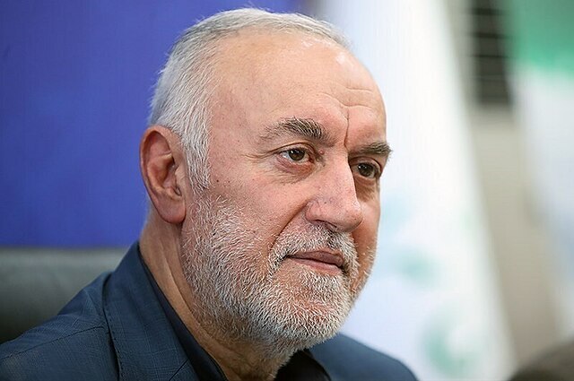 استاندار تهران: بانک‌ها مردم را سر کار می‌گذارند