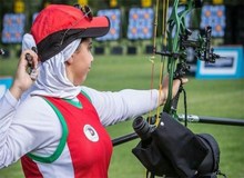 انتشار عکس‌های سربریده بانوان تیراندازی با کمان توسط ارگان رسانه‌ای نزدیک به سپاه +عکس