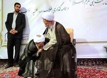 کسانی جام زهر را به امام(ره) نوشاندند که به جبهه نیامدند/ برخی که در دوران جنگ حتی پای خود را از قم بیرون نگذاشتند، حالا طلبکار هم شده‌اند