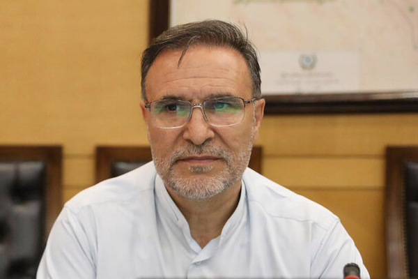 آریایی‌نژاد، نماینده مجلس: عملکرد عراقچی با سیاست های اعلامی نظام تناقض دارد/ در موضوع تحویل اورانیوم ها به روسیه،گذشت زمانی که مجبور بودیم از آنها تبعیت کنیم/  آقایان برخلاف مواضع حاکمیت مذاکره می کنند  بعد به توجیه آن می پردازند