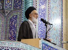 امام‌جمعه قم: دشمن به‌دنبال تهاجم به مرزهای اعتقادی و اخلاقی جامعه است