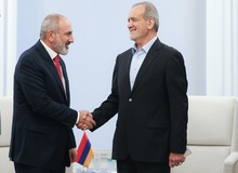 دیدار خصوصی رییس جمهور ایران و نخست وزیر ارمنستان