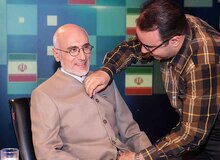 انتقاد شدید سیدجواد طباطبایی به توییت میرسلیم/ درباره کمک به آمریکا، خالی نبند!/  میرسلیم چون در خلأ فکر می‌کند فارسی بی‌معنا می‌نویسد
