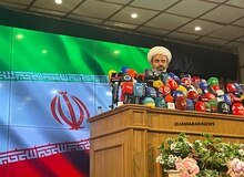 حسین میرزایى پس از ثبت‌نام در انتخابات ریاست جمهوری: انشاءالله شوراى محترم نگهبان من را جزء داوطلبین قرار ندهد/ اگر شوراى نگهبان من را جزء داوطلبین قرار داد مردم به من راى ندهند