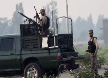 ارتش پاکستان از کشته شدن ۳۳ تروریست در مرز با افغانستان خبر داد