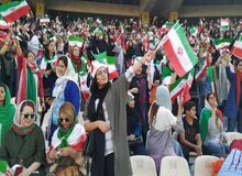 چراغ سبز وزیر کشور برای ورود زنان به ورزشگاه‌ها