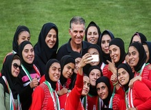  کی روش پاداش ۲۰۰هزاردلاری خود را به دو مرکز خیریه در مشهد بخشید