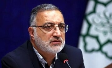 زاکانی: زمانی که می‌خواستند برای رهبر انقلاب بخیه بزنند و داروی بیهوشی یا بی‌حسی تجویز کنند، دغدغه اصلی ایشان نماز بود