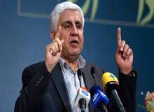 رییس دانشگاه آزاد: کسانی که در دانشگاه آزاد به نظام و اسلام بی‌حرمتی کنند تحمل نمی‌کنیم/ اگر بگوییم دانشجو حق ندارد با لباس عروسی به دانشگاه بیاید، می‌گویند جلوی آزادی را گرفتید/ این ولنگاری از اسلحه کشی بدتر است