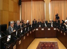 مگر فرزندان اعضای هیئت علمی از آسمان آمده‌اند که می‌توانند در کنکور سهمیه داشته باشند؟