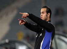 علی کریمی: منتظر 80 هزار هوادار برابر پرسپولیسم/ روحانی باید خواسته میلیون‌ها هوادار بانو را در نظر بگیرد



