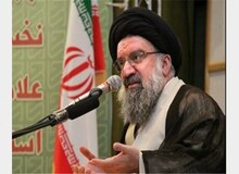 احمد خاتمی: آمدنیوز توسط سیا و موساد تغذیه می شود