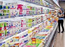 سخنگوی انجمن صنایع لبنی: گران می‌کنیم، به کسی ربطی ندارد / اگر توانستند مرغ و تخم مرغ را به قیمت قبل بفروشند، لبنیات را هم با تورم قریب ۴۰ درصدی به قیمت قبل می‌فروشند