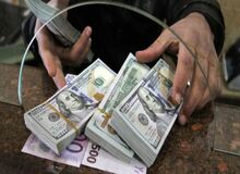 دلار ۳۵۰ تومان گران‌تر شد/ خیز یورو برای ورود به کانال ۳۲ هزار تومان
