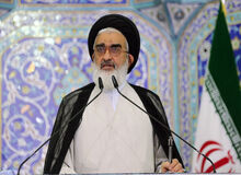 نماینده ولی فقیه در قم: مسلمان حزب الهی کسی است که تابع رهبری باشد و هر چه رهبری خواست انجام دهد