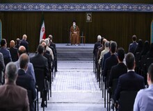 آیت الله خامنه ای: دانشگاه فرهنگیان باید «معلم مطلوب» تربیت کند/ در مدارس نظرخواهی کنید چند درصد کاظمی آشتیانی را می‌شناسند چند درصد رونالدو را