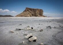 رئیس انجمن آبزی‌پروی: شرایط آرمانی دریاچه ارومیه دیگر قابل برگشت نیست/ باید دریاچه را کوچک کنیم