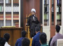معاون تبلیغ و تهذیب حوزه علمیه استان هرمزگان: کسی که در برابر مشکلات زندگی صبور و در برابر مقدّرات و مشیت الهی تسلیم است، خداوند نیز زندگی سعادت‌مندانه‌ای برای او رقم می‌زند