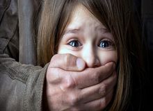 پس از آزار جنسی دختری 4 ساله؛ متهم بازداشت شد/ فقط 2 درصد از خانواده‌ها شکایت می‌کنند
