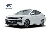 نقد و بررسی طراحی داخلی و امکانات رفاهی KMC J7