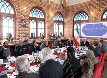 عارف: نباید هنر را امنیتی کرد
