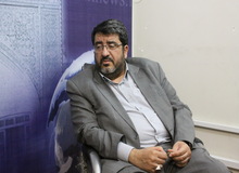 استاد دانشگاه تهران: اساتید دانشگاه در آمریکا بعد از مصرف مشروب مقاله می‌نویسند +ویدیو